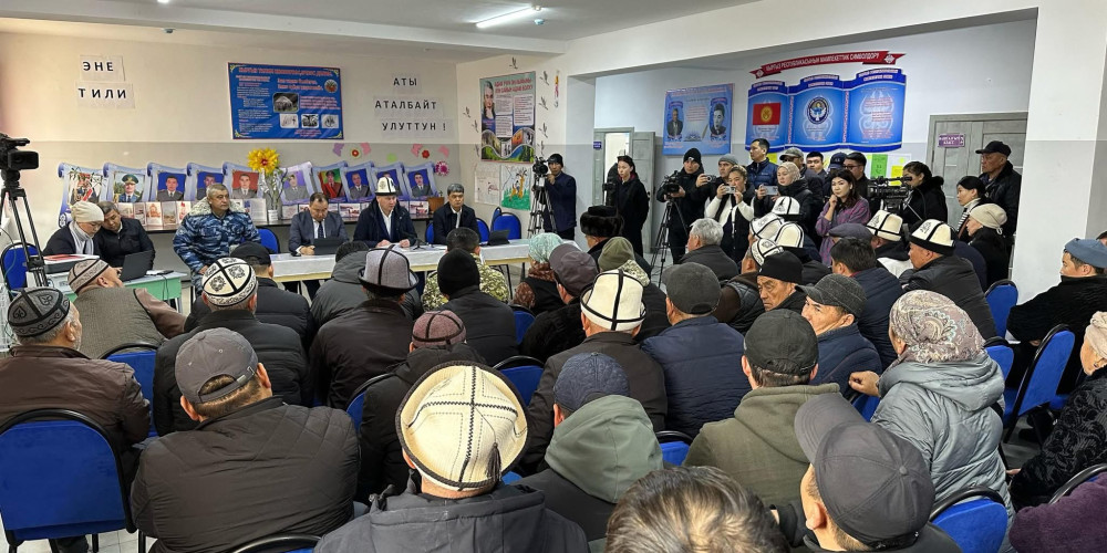 Баткен: Достук айылынын эли Чет-Булакка көчүрүлө турган болду