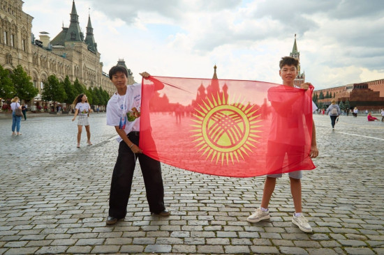 Юные кыргызстанцы прошли научную смену в Технопарке Физтех-лицея имени Капицы