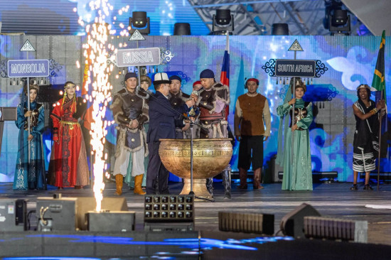 В рамках ВИК на Иссык-Куле открылся этномузыкальный фестиваль «Көчмөндөр жаңырыгы»