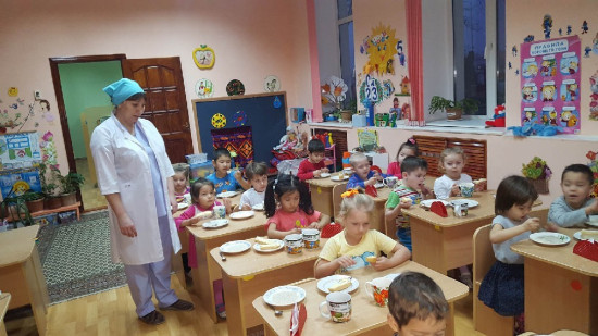 Число детей в детсадах Кыргызстана за четыре года выросло на 38%