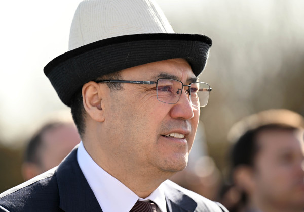 Садыр Жапаров: «Нужно стоять против никаба и паранджи»