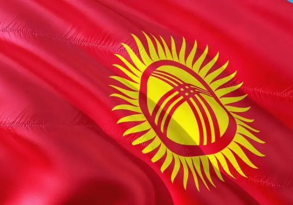 Кыргызстандын жаңы гимнин тандоо боюнча комиссия бардык сунушталган варианттарды четке какты