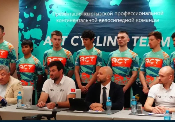 Балыкчы шаарында өтө турган «Гран-При Ысык-Көл 2025» веложарыш боюнча маалымат жыйыны болду