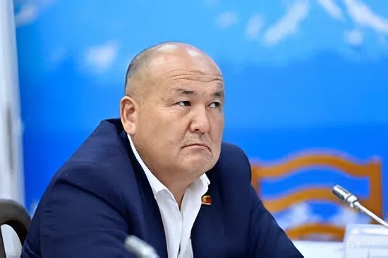 Оштун мэрои Жеңишбек Токторбаев кызматтан кетти