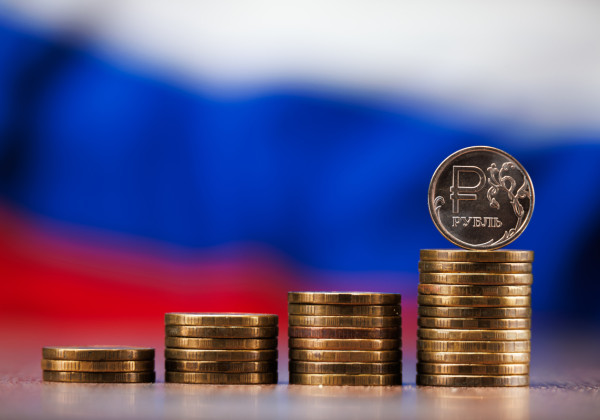 Россия сохранила 4-е место в мире по размеру экономики и впервые превысила $7 трлн
