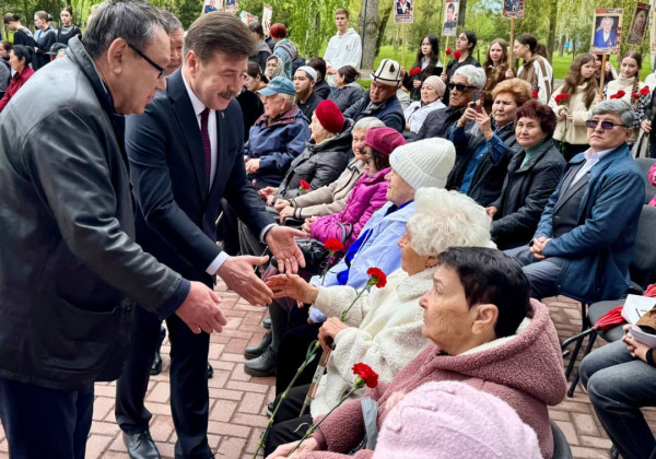В Бишкеке почтили память жертв геноцида советского народа в годы Великой Отечественной войны