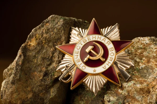 Садыр Жапаров маанилүү датага карата ардагерлерге 200 миң сомдон төлөмдөрдү бекитти