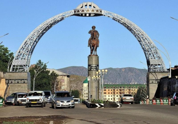 Оштогу Алымбек-Датка эс алуу жайында заманбап музыкалык оргума курулат