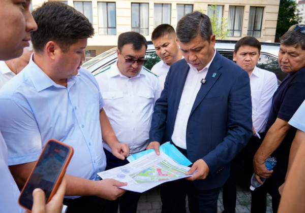 Мэр Бишкека и силовики выехали к проблемным объектам незавершенного строительства