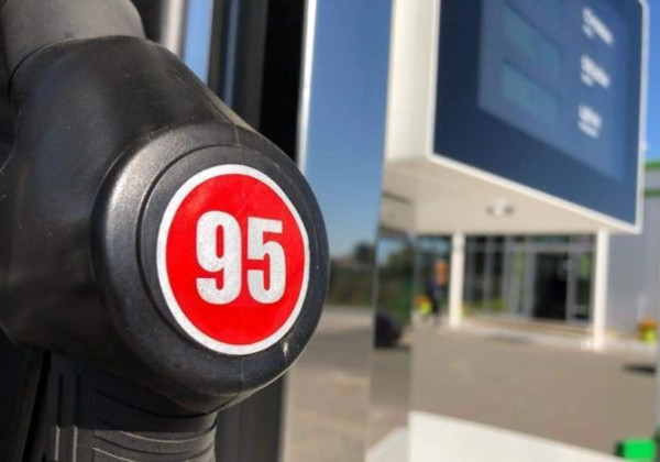 Бензина АИ-95 нет почти на 80% российских заправок
