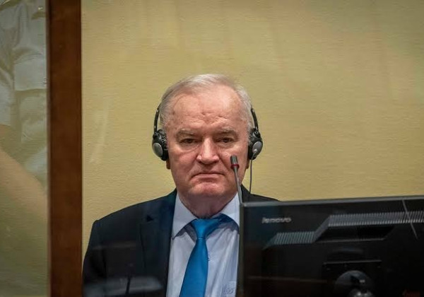 Умер бывший командующий армией боснийских сербов Ратко Младич