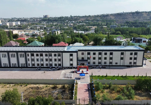 Ош шаарында 275 орундуу мектеп ачылды 
