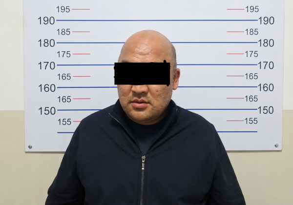 В Аламудунском районе мужчина выманил $17 тыс., обещая освободить человека из-под стражи
