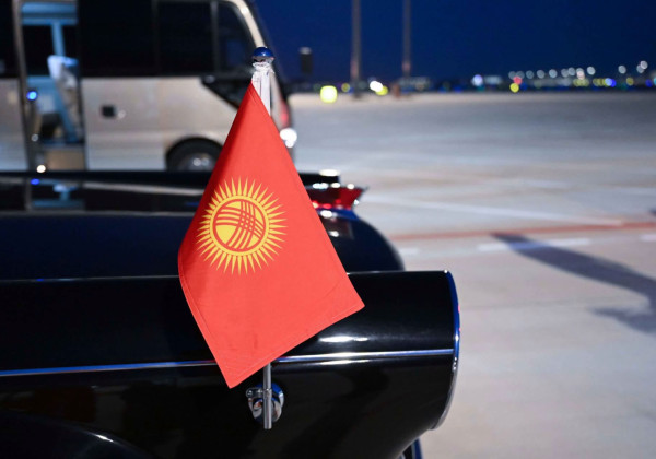Адылбек Касымалиев Кытайга жумушчу сапар менен барат