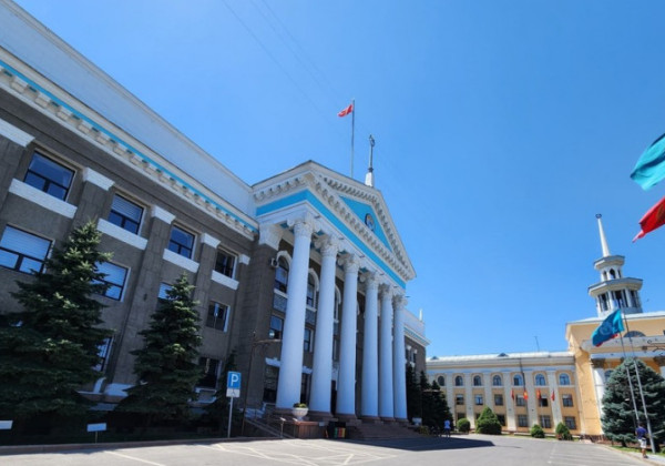 В Бишкеке сменились руководители городского транспорта и «Бишкекасфальтсервиса»