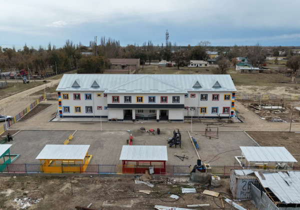 В селе Иссык-Куль завершается строительство детского сада на 100 мест