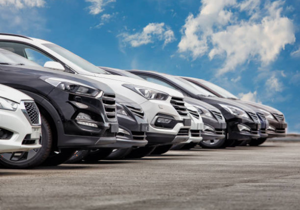 Кыргызстандыктар автоунаа жана мотоциклдерге 70 млрд сомдон ашык каражат сарпташты