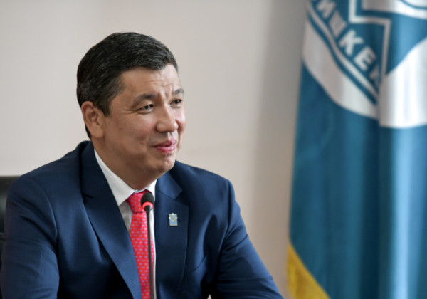 Мэра Бишкека Айбека Джунушалиева наградили орденом «Манас» I степени
